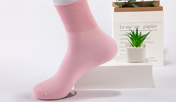 What are the characteristics of Antimicrobial Socks? YQS tells you the answer.